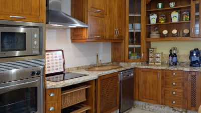 Gut ausgestattete Küche aus Holz - Penthaus Wohnung TFS-059 Playa San Juan