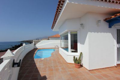 Ferienhaus Teneriffa TFS-060 - Terrasse mit Pool und Meerblick