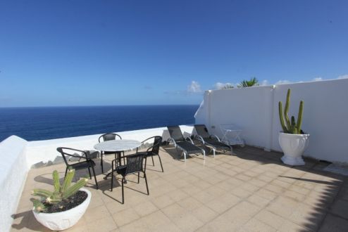 TFN-074 Ferienhaus direkt am Meer - Terrasse mit Meerblick