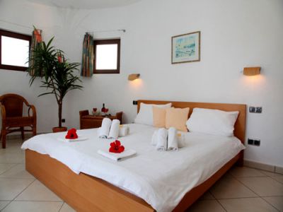 Villa Fuerteventura F-215 Schlafzimmer mit Doppelbett