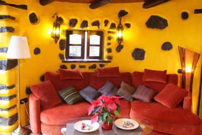 Ferienhaus Lanzarote L-068 Couch mit Kissen