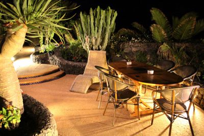 Ferienhaus Lanzarote L-068 Terrasse am Abend