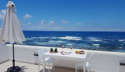 Gran Canaria Ferienhaus am Meer G-142 - Terrasse mit Tisch