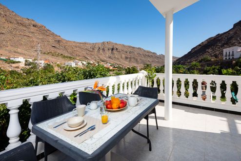 G-014 Ferienwohnung bei Puerto de Mogan Terrasse mit Bergblick