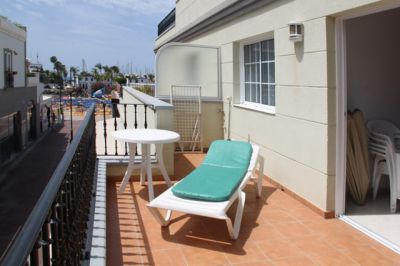G-020 Ferienwohnung Puerto de Mogan Terrasse mit Sonnenliege
