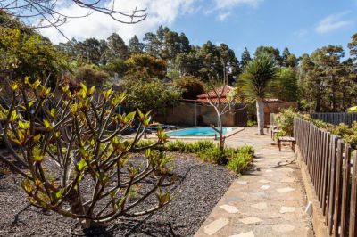 Ferienhaus La Palma Blick auf den Pool P-200