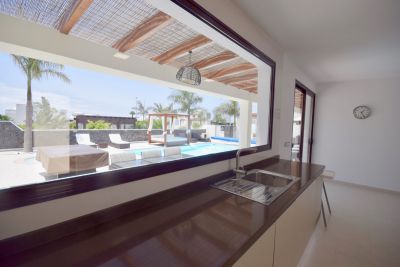 Lanzarote Villa Küche mit Panoramafenster L-025