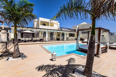 Lanzarote Villa mit beheiztem Pool L-025