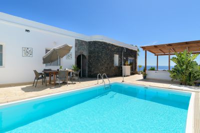 L-078 großzügige Villa Lanzarote / Puerto Calero - Poolbereich