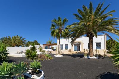 L-078 großzügige Villa Lanzarote / Puerto Calero - Hausansicht