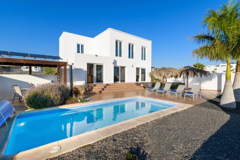 Lanzarote Villa L-074 mit Appartement und beheiztem Pool