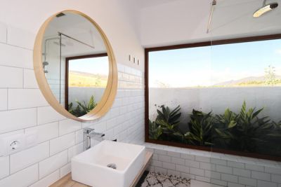 Bad mit Waschbecken Ferienhaus TFS - 066