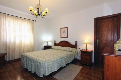 Schlafzimmer mit Doppelbett