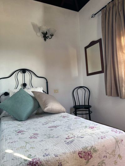 Schlafzimmer mit Doppelbetten