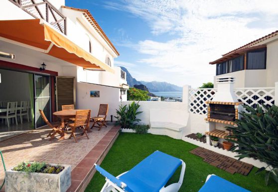 G-153 Ferienhaus mit kleinem Garten und Meerblick in Agaete