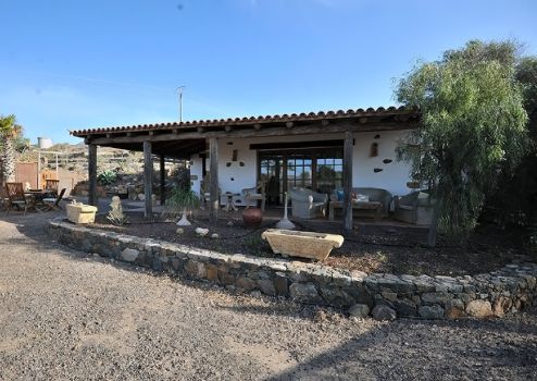 F-136 Hausansicht individuelles Ferienhaus Fuerteventura