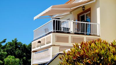 TFS-118 Penthouse Ferienwohnung Teneriffa Terrasse mit Markise