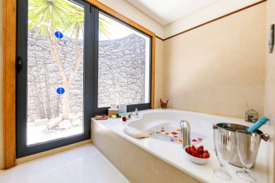 L-027 modernes Ferienhaus - Blick SPA Bereich