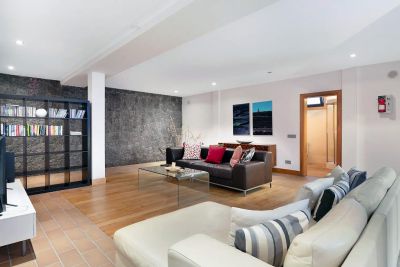 L-027 modernes Ferienhaus mit hochwertigem Wohnraum mit Ledersofa Lanzarote
