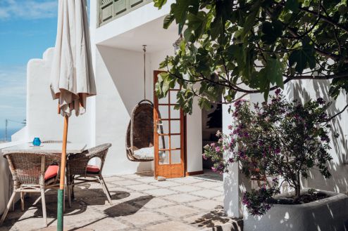 Teneriffa Ferienhaus TFN - 101 Ferienhaus B - Terrasse mit Gartenm&ouml;beln