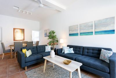 GO-040 Ferienwohnung Wohnraum mit Ecksofa La Gomera Valle Gran Rey