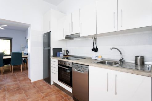 GO-041 Ferienwohnung La Gomera Valle Gran Rey, Küchenzeile mit Geschirrspüler