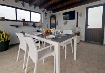 F-217 Ferienhaus in Lajares Essplatz Aussen