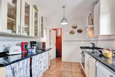 Ferienhaus Fuerteventura Blick in die K&uuml;che F-225